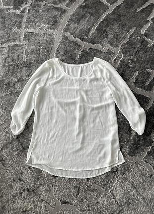 Жіноча біла блуза