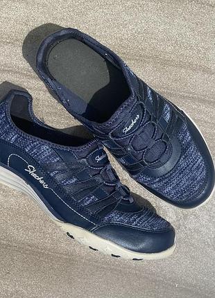 Оригінальні кросівки