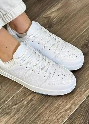 Кроссовки белые air jordan