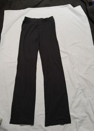 Спортивні прямі штани з тонкого трикотажу темно сірого кольору розмір м.