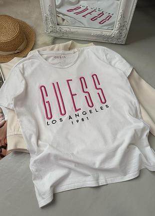 Белая футболка женская guess