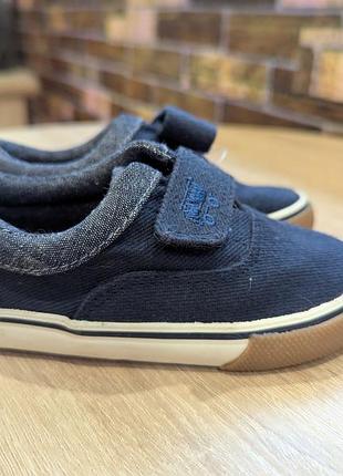 Детские кроссовки next