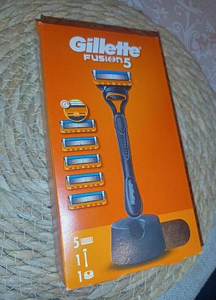 Станок для гоління gillette fusion5, бритва з 5 змінними касетами + підставка