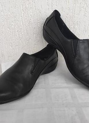 Туфли кожанние clarks р.41,