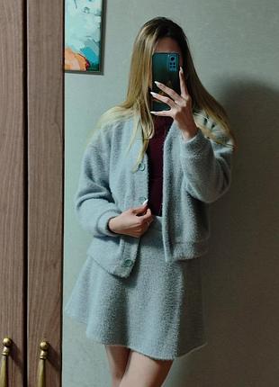 Костюм шерстяний. кофта на гудзиках+ спідниця.