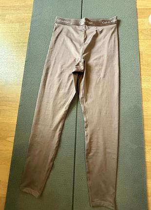 Домини та топ calvin klein