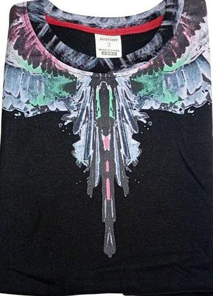 Футболка від бренду marcelo burlon