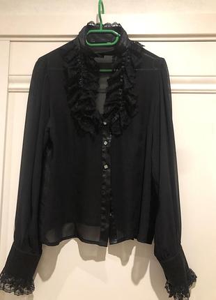 Красива святковаблуза