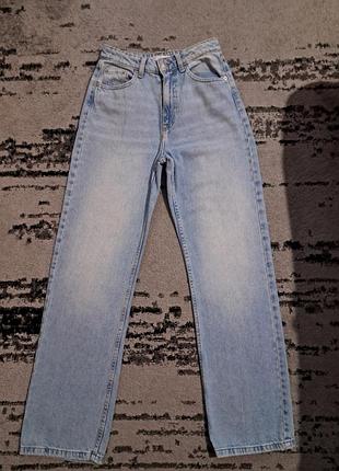Новые прямые джинсы cropp