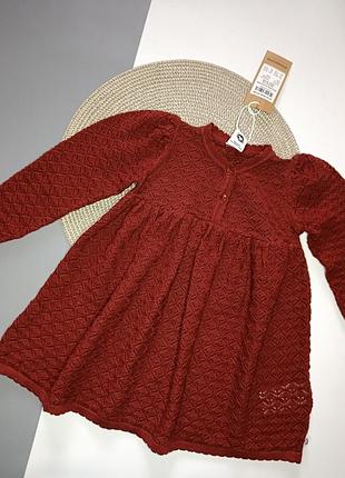 Платье на девочку 18-24 месяцев (86/92 см) с перфорацией.