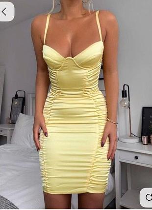 Сукня лимонного кольору, oh polly