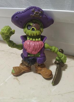 Детская игрушка пират