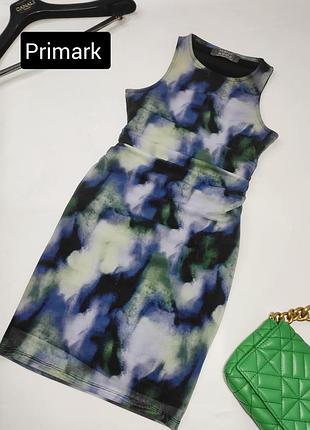 Платье женское мини футляр без рукавов в принт от бренда primark xxs