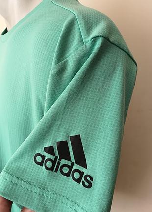 Футболка брендова