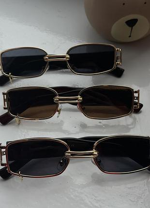 Окуляри з сережкою