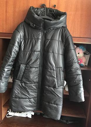 Курточка нова