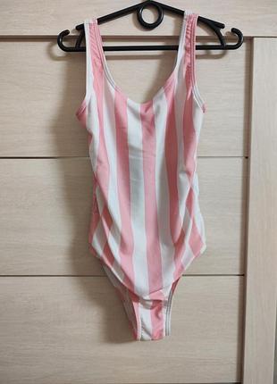 Слитный купальник