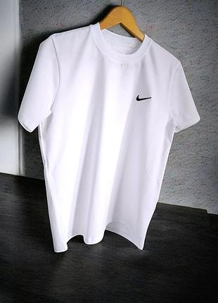 Футболка  nike