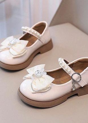 Туфли на девочку