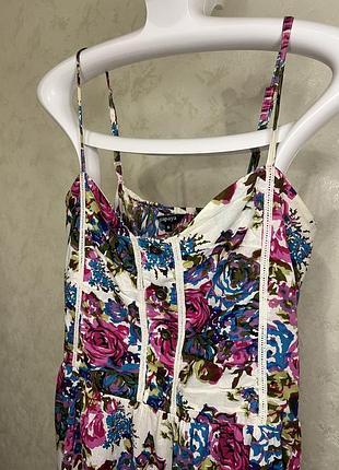 Літній сарафан на бретелях з яскравим принтом👗