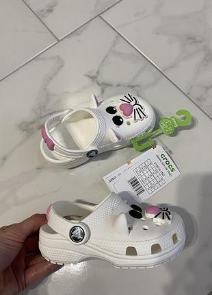 Crocs для дівчинки розмір c8. нові!