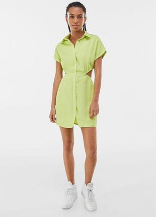 Bershka лляна сукня неонового кольору з вирізом с