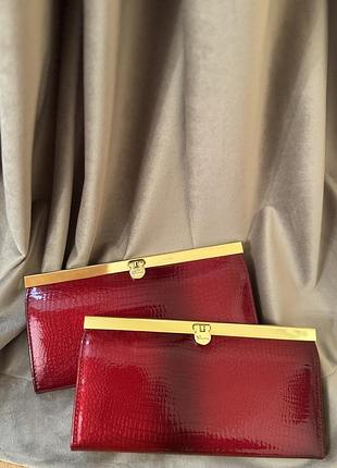 Клатч-гаманець