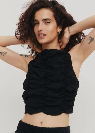 Черный топ в складку с тонкими бретелями h&amp;m