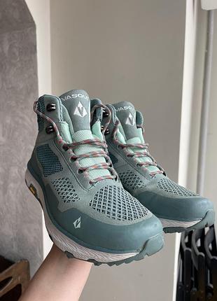 Vasque gortex водонепроникні трекінгове взуття жіноче 38,5 розмір