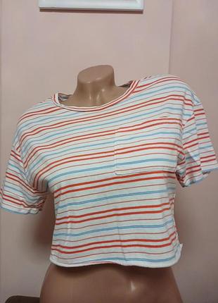 Укороченная футболка размер s