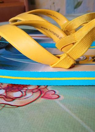 Фірмові в'єтнамки р 25-26 -16 см- від краю до краю з мільйонами для хлопчиків.