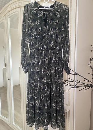 Плаття в квітковий принт