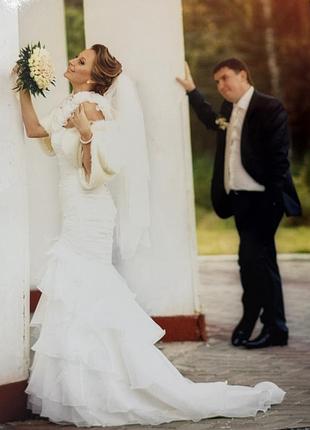 Весільна сукня русалка з каскадним низом | білий атлас, ручна вишивка