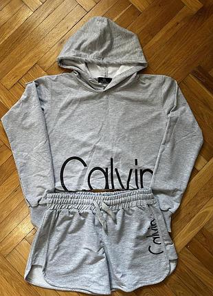 Стильний костюм calvin klein