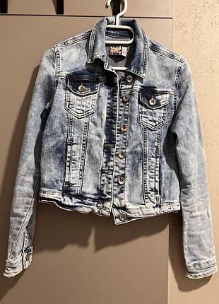 Джинсовий піджак жіночий, гарний стан