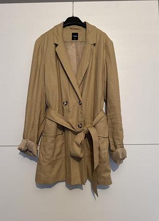 Піджак пісочного кольору