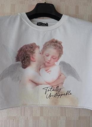 Футболка вкорочена