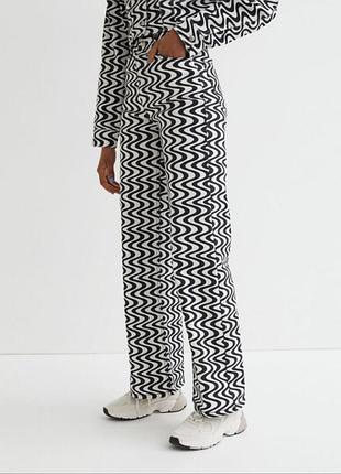 Джинси wide-leg