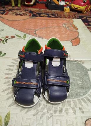 Босоножки размер 25