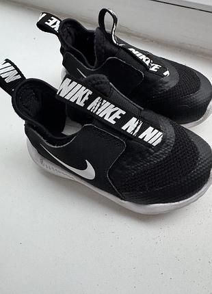 Кросівки дитячі nike flex runner