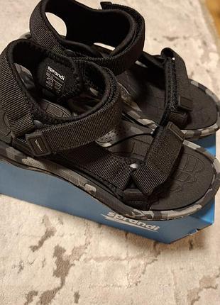 Босоножки для мальчика