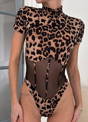 Боді - футболка, в принті леопард, з імітацією корсету, тканина: масло. 42, 44, 46, 48