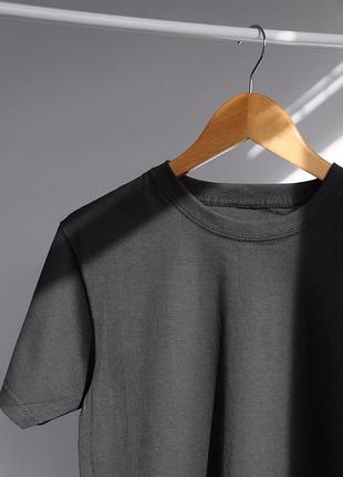 Базовая женская однотонная футболка в размере s m l xl оверсайз