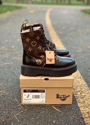 Ботинки dr. martens jadon x louis vuitton black fur
черевики3 фото