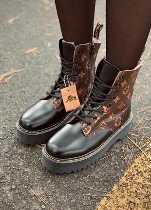 Ботинки dr. martens jadon x louis vuitton black fur
черевики5 фото