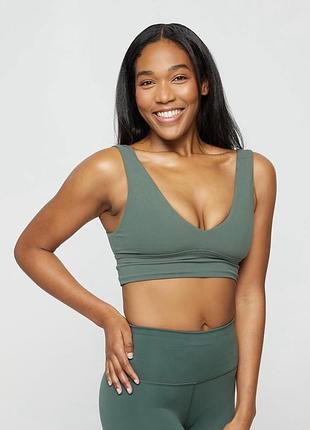 Фісташковий топ для тренувань спортивний топ h&m бюстгальтер спортивний