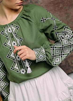 Льняна вишиванка, вишита сорочка, жіноча льняна вишиванка