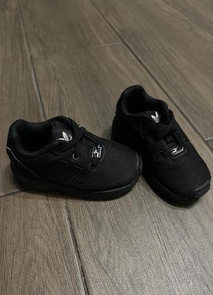 Детские кроссовки adidas torsion 21 размер, 13 см.