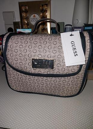 Guess новая сумка косметичка сумка для косметики guess