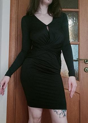 Сукня плаття чорне базове по фігурі
